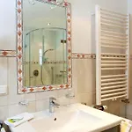 Zweckl בית הארחה 3*